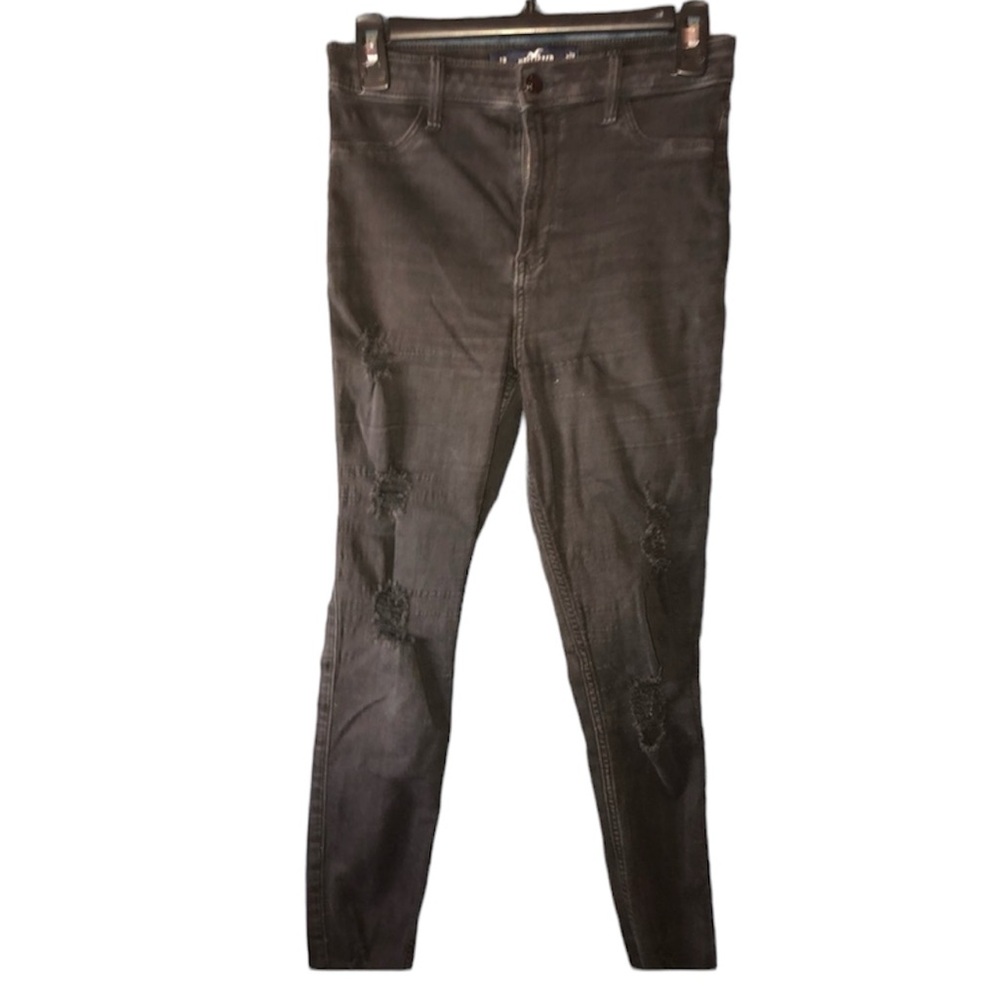 Holister’s Ultra High Rise Jean Stretch Leggings W28 / L28 Black with Holes